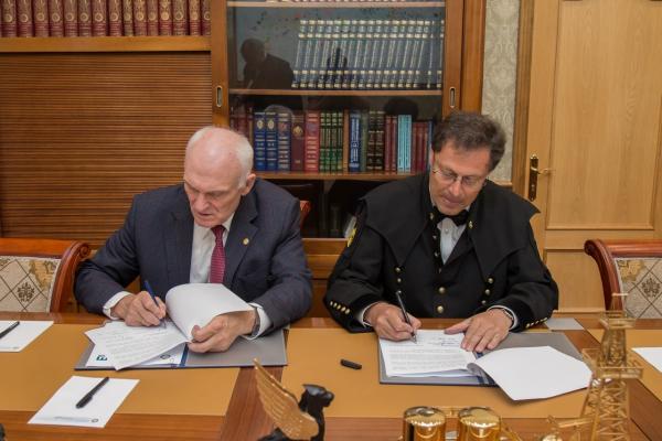 4 июля. Подписание соглашения о сотрудничестве между Санкт-Петербургским Горным университетом и Горным университетом Леобена (Австрия)