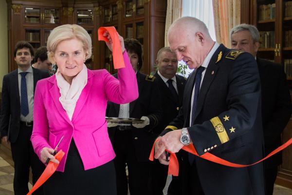 Вице-премьер Правительства РФ Ольга Голодец открывает отреставрированную главную библиотеку Горного университета