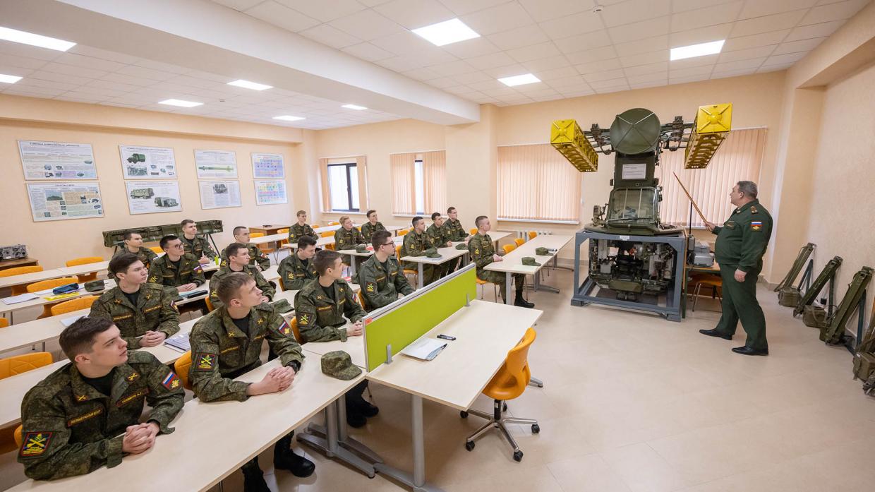 Военный стол невского района